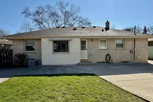 3904 Wilshire Dr, Racine, WI 53402 - Photo 23