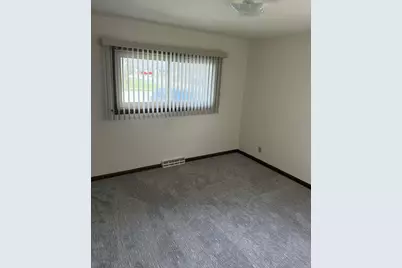 3904  Wilshire Dr, Racine, WI 53402 - Photo 21