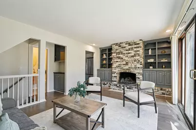 741  Summit Ct, West Bend, WI 53095 - Photo 11