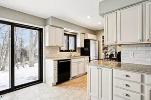 741 Summit Ct, West Bend, WI 53095 - Photo 7