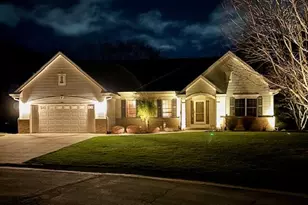 6305 Cedarhedge Dr, Racine, WI 53406 - Photo 5