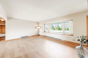 W180N8273 Town Hall Rd, Menomonee Falls, WI 53051 - Photo 7