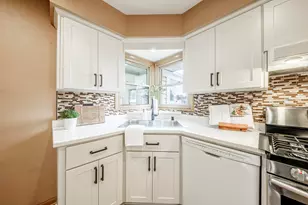 W180N8273 Town Hall Rd, Menomonee Falls, WI 53051 - Photo 5