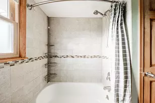 W180N8273 Town Hall Rd, Menomonee Falls, WI 53051 - Photo 17