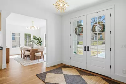 4840 N Larkin St, Whitefish Bay, WI 53217 - Photo 9