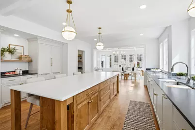 4840 N Larkin St, Whitefish Bay, WI 53217 - Photo 5