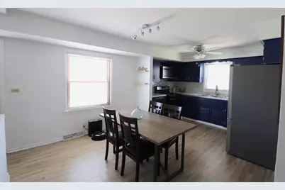 5228 S 9th St, Milwaukee, WI 53221 - Photo 9