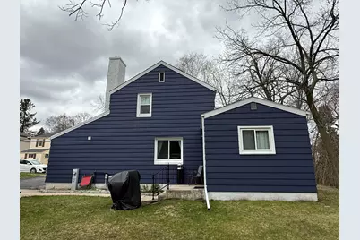 5564  Angle Ln, Greendale, WI 53219 - Photo 3