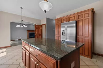 1290  Pemmican Ct, Neenah, WI 54956 - Photo 11