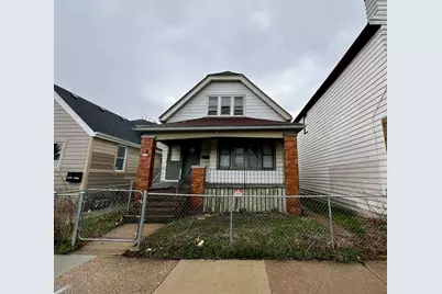 2172 S 18th St, Milwaukee, WI 53215 - Photo 1
