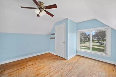 2815 S 91st St, West Allis, WI 53227 - Photo 15