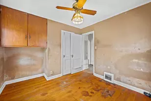 2815 S 91st St, West Allis, WI 53227 - Photo 11