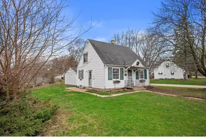 2815 S 91st St, West Allis, WI 53227 - Photo 27