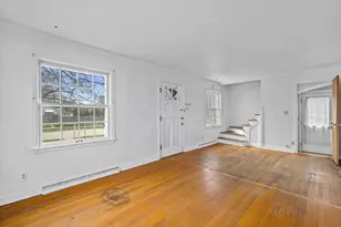 2815 S 91st St, West Allis, WI 53227 - Photo 3