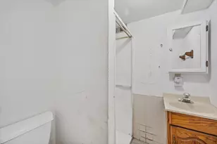 2815 S 91st St, West Allis, WI 53227 - Photo 23