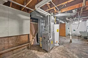 2815 S 91st St, West Allis, WI 53227 - Photo 21