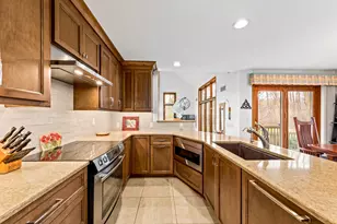 18875 Black Forest Dr, Brookfield, WI 53045 - Photo 11