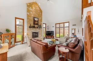 18875 Black Forest Dr, Brookfield, WI 53045 - Photo 5