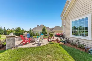 N55W20970 Carters Crossing Cir, Menomonee Falls, WI 53051 - Photo 63