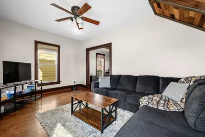 907  Green Bay St, La Crosse, WI 54601 - Photo 3