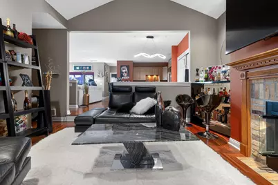 1052  Stratford Ct, Racine, WI 53406 - Photo 7