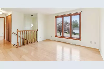 1925 E Van Beck Ave, Saint Francis, WI 53235 - Photo 5
