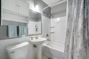 3924 N Maryland Ave, Shorewood, WI 53211 - Photo 25