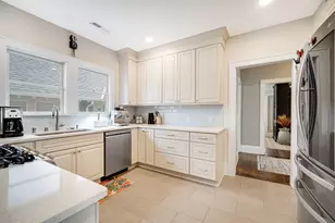 3924 N Maryland Ave, Shorewood, WI 53211 - Photo 27