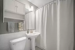 3924 N Maryland Ave, Shorewood, WI 53211 - Photo 9