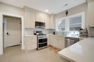 3924 N Maryland Ave, Shorewood, WI 53211 - Photo 29