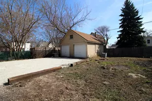 1015 Hagerer St, Racine, WI 53402 - Photo 25
