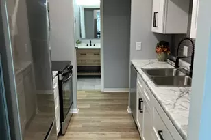 10620 N Ivy Ct, Mequon, WI 53092 - Photo 17