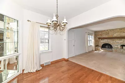 8608 W Burleigh St, Milwaukee, WI 53222 - Photo 9