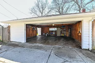 8608 W Burleigh St, Milwaukee, WI 53222 - Photo 35