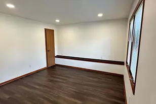 622 Lous Way, Slinger, WI 53086 - Photo 13