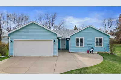 W226N8365  Friess Pl, Lisbon, WI 53089 - Photo 1