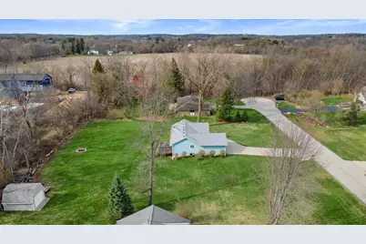 W226N8365  Friess Pl, Lisbon, WI 53089 - Photo 35