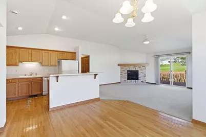 N96W14211  Knollcrest Cir, Germantown, WI 53022 - Photo 9