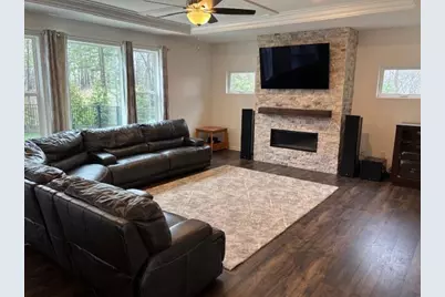2921  Seven Oaks Ct, Racine, WI 53139 - Photo 3