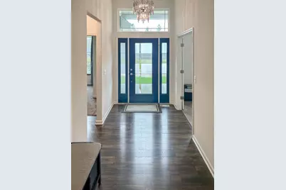 2921  Seven Oaks Ct, Racine, WI 53139 - Photo 5