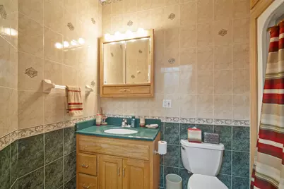 W304N2470  Maple Ave, Delafield, WI 53072 - Photo 31