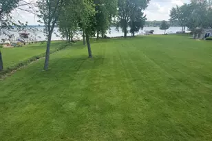 W304N2470 Maple Ave, Delafield, WI 53072 - Photo 49