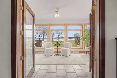 W304N2470  Maple Ave, Delafield, WI 53072 - Photo 23