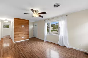 6419 W Verona Ct, Milwaukee, WI 53219 - Photo 5