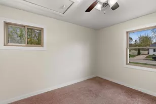 6419 W Verona Ct, Milwaukee, WI 53219 - Photo 13