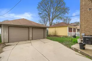 2163-65 N 64th St, Wauwatosa, WI 53213 - Photo 45