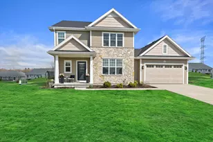N62W21744 Masters Dr, Menomonee Falls, WI 53051 - Photo 3