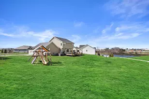 N62W21744 Masters Dr, Menomonee Falls, WI 53051 - Photo 55