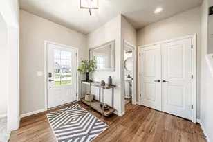 N62W21744 Masters Dr, Menomonee Falls, WI 53051 - Photo 5