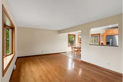 W153N9830  Neptune Dr, Germantown, WI 53022 - Photo 5